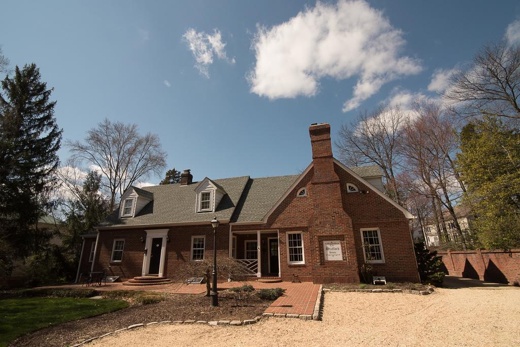 Stafford House Bed & Breakfast แฟร์แฟกซ์ ภายนอก รูปภาพ