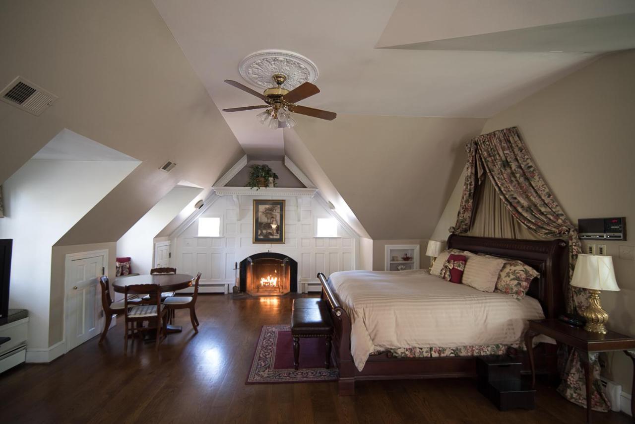 Stafford House Bed & Breakfast แฟร์แฟกซ์ ภายนอก รูปภาพ